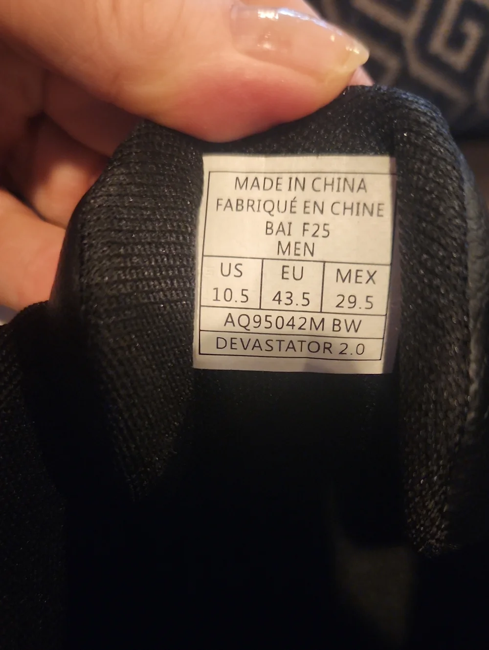 Shaq Devastator 2.0 Basketball Sneakers (10.5)
